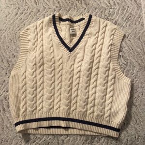 Aritzia Sunday Best - Sweater Vest (size S)